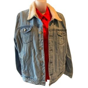 Soul Siblings Denim Jeans Jacket Sherpa Lining Button Closure Pockets Small